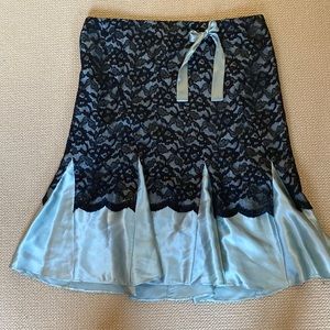 Skirt NWT by Laundry by Shelli Segal size 6